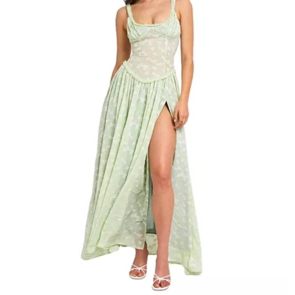 Miss Circle sage green